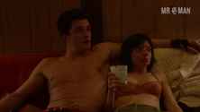 Easy1x06 bloom uhd 01 small 3