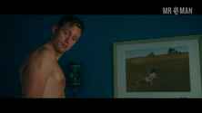 Waroneveryone skarsgard hd 01 small 3