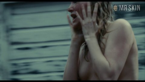 The girl on the train sex scenes - Adult Pictures Redtube mom gives handjob